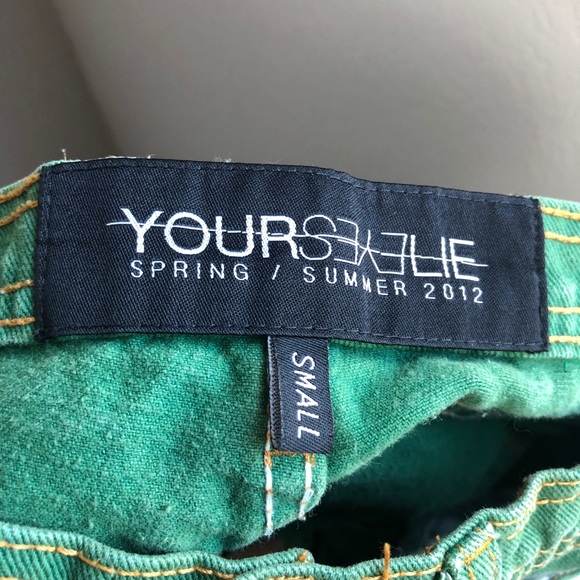 Green button up high-wasted shorts - Picture 8 of 8